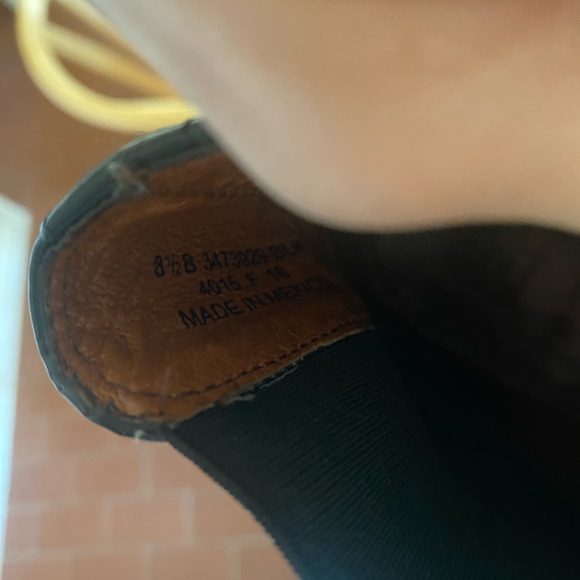 Frye Veronica Harness Short Boot Size 8.5 Womens - Picture 8 of 9